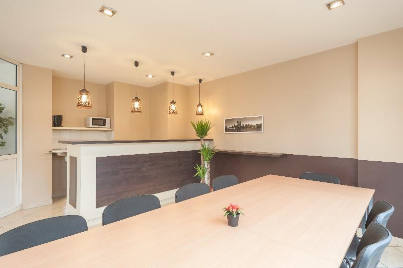 City Residence Marne-La-Vallee-Bry-Sur-Marne Нуази-ле-Гран Екстериор снимка