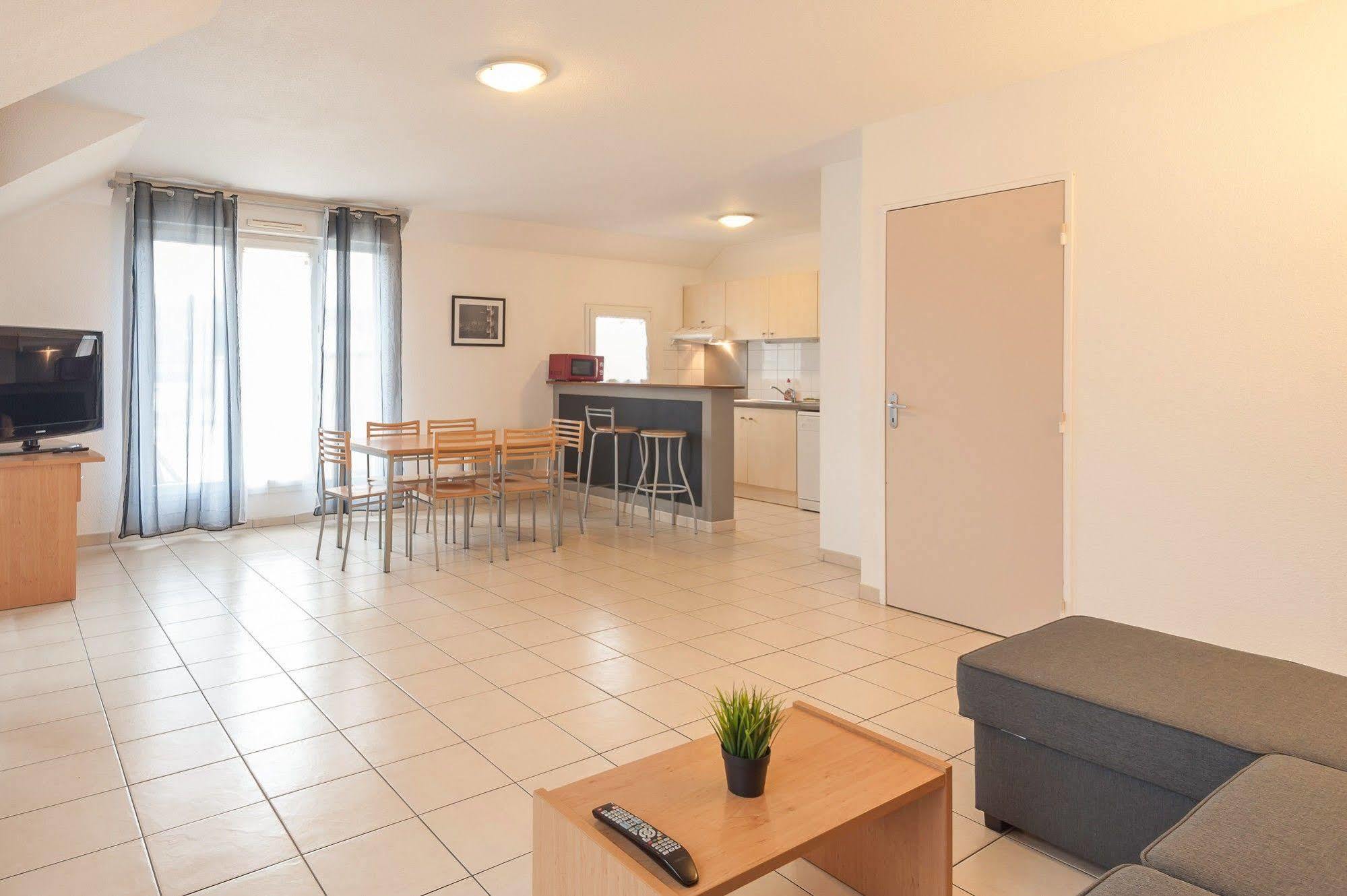 City Residence Marne-La-Vallee-Bry-Sur-Marne Нуази-ле-Гран Екстериор снимка