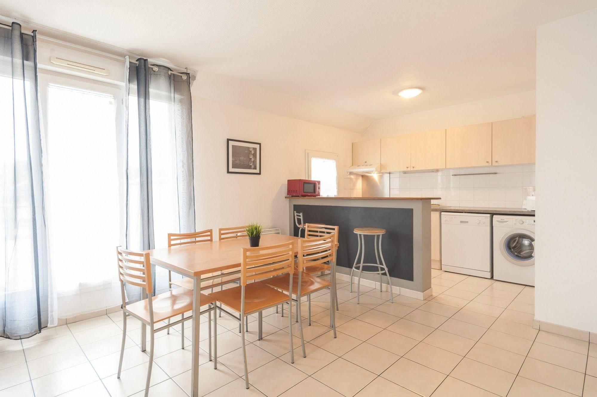 City Residence Marne-La-Vallee-Bry-Sur-Marne Нуази-ле-Гран Екстериор снимка