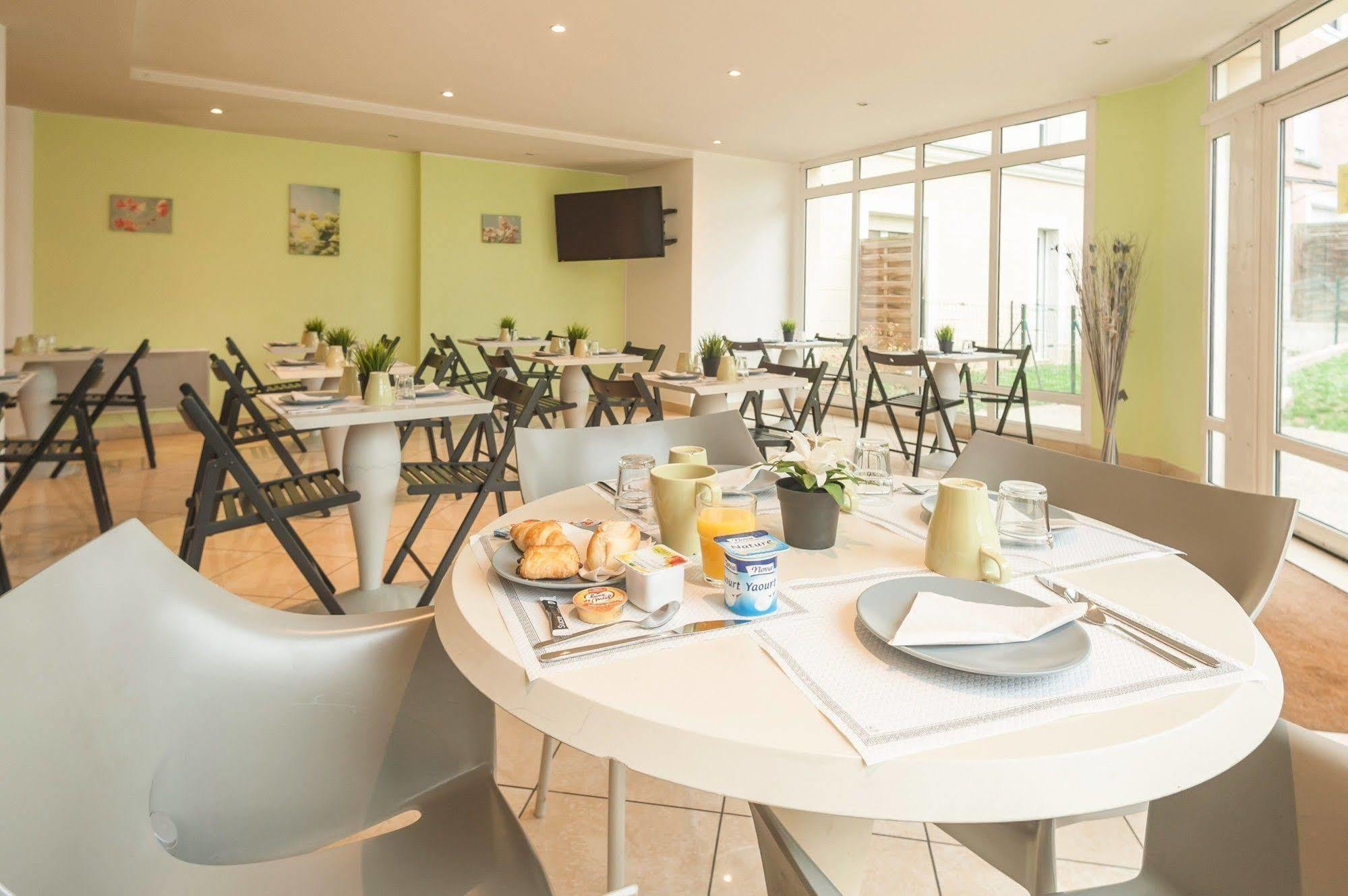 City Residence Marne-La-Vallee-Bry-Sur-Marne Нуази-ле-Гран Екстериор снимка